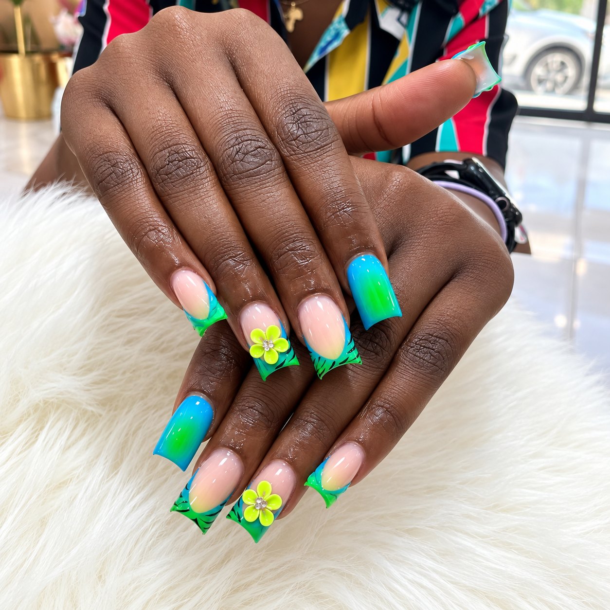 Green Nails Care & Beauty 6